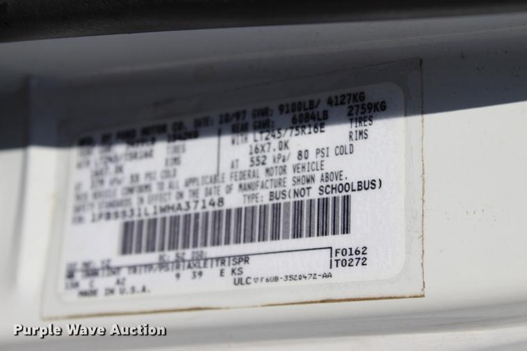 image for item BE9335 1998 Ford Club Wagon XL Super van