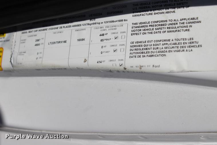 image for item BE9336 2009 Ford E350 Super Duty shuttle bus