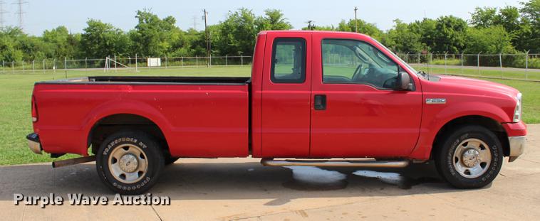 image for item BE9337 2007 Ford F250 Super Duty XLT SuperCab pickup truck