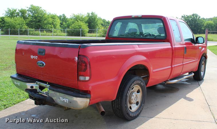 image for item BE9337 2007 Ford F250 Super Duty XLT SuperCab pickup truck