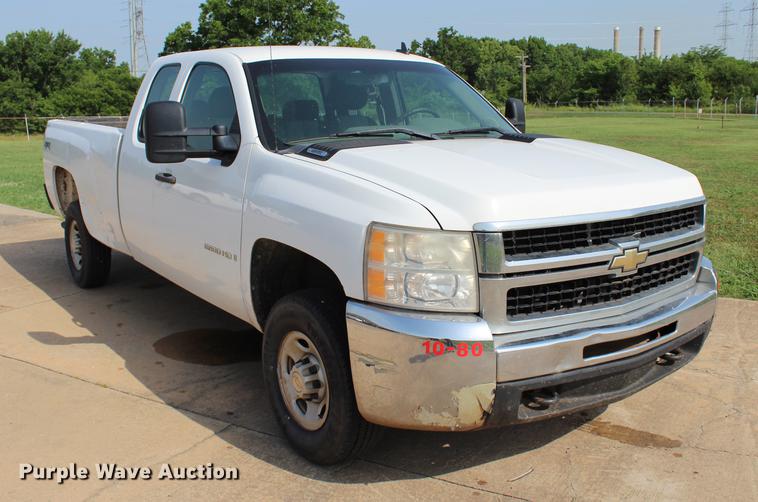 image for item BE9338 2009 Chevrolet Silverado 2500HD Ext. Cab pickup truck