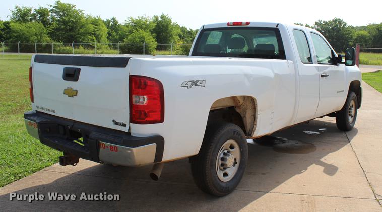 image for item BE9338 2009 Chevrolet Silverado 2500HD Ext. Cab pickup truck
