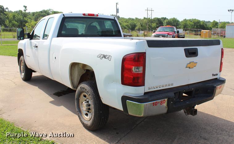 image for item BE9338 2009 Chevrolet Silverado 2500HD Ext. Cab pickup truck