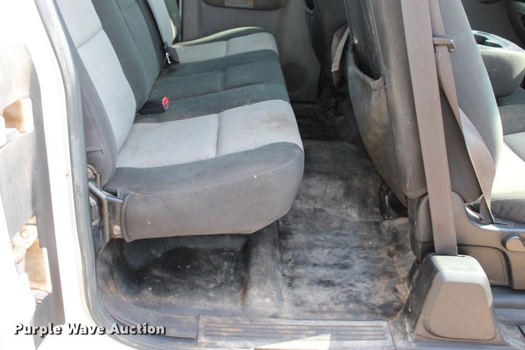 image for item BE9338 2009 Chevrolet Silverado 2500HD Ext. Cab pickup truck