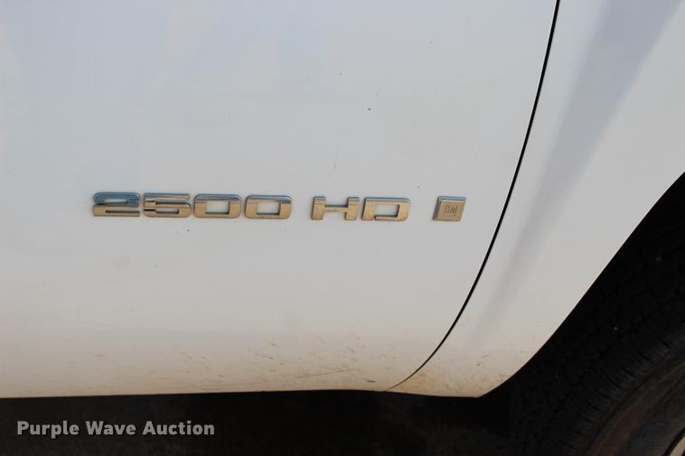 image for item BE9338 2009 Chevrolet Silverado 2500HD Ext. Cab pickup truck