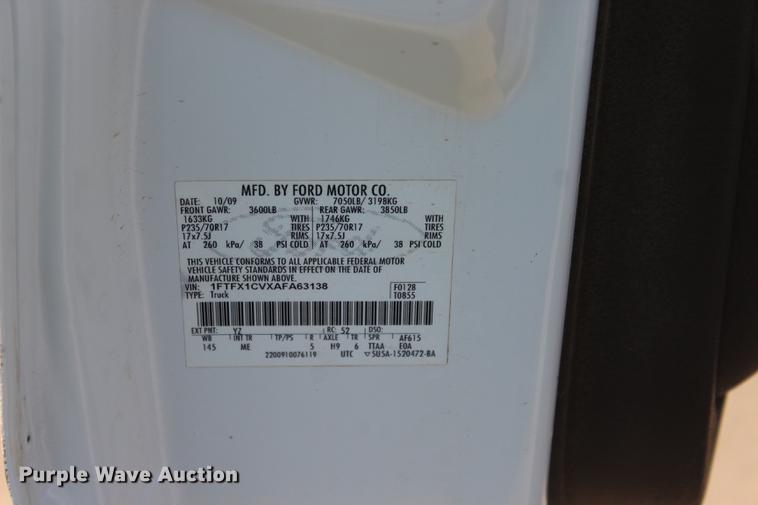 image for item BE9339 2010 Ford F150 XLT SuperCab pickup truck