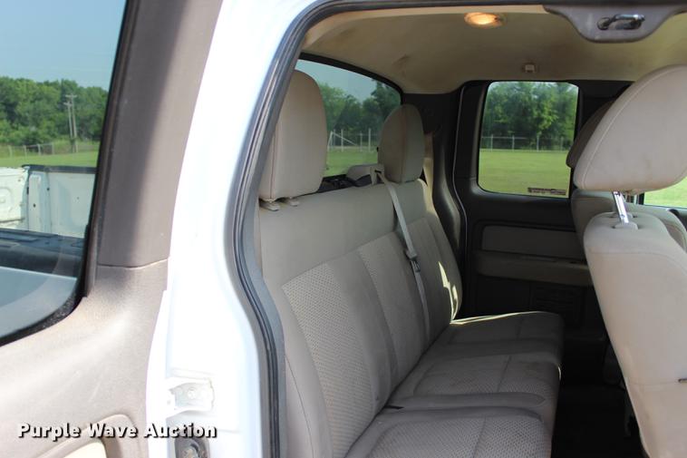 image for item BE9339 2010 Ford F150 XLT SuperCab pickup truck