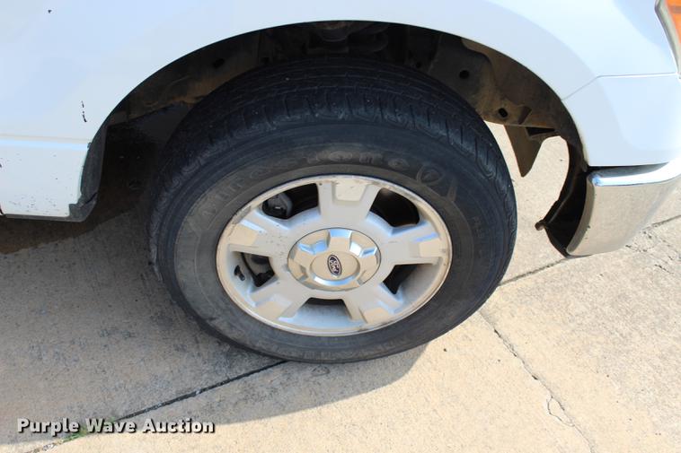 image for item BE9339 2010 Ford F150 XLT SuperCab pickup truck