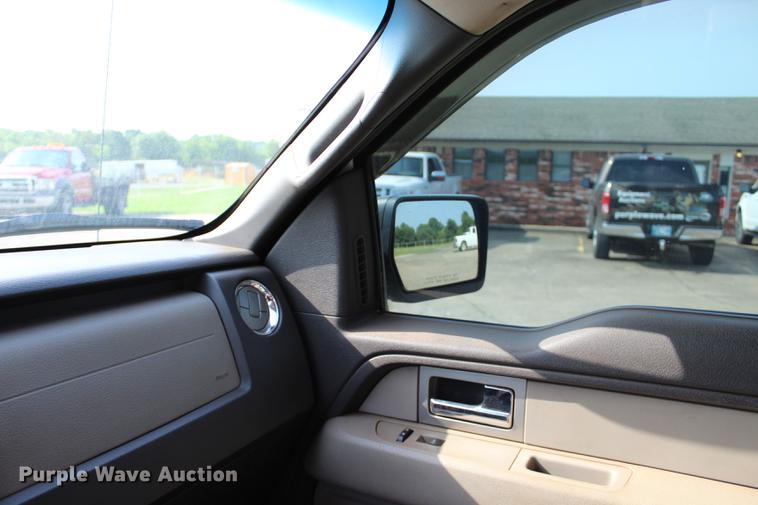 image for item BE9340 2010 Ford F150 XLT SuperCab pickup truck