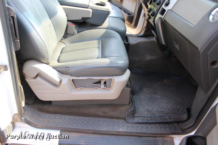 image for item BE9340 2010 Ford F150 XLT SuperCab pickup truck