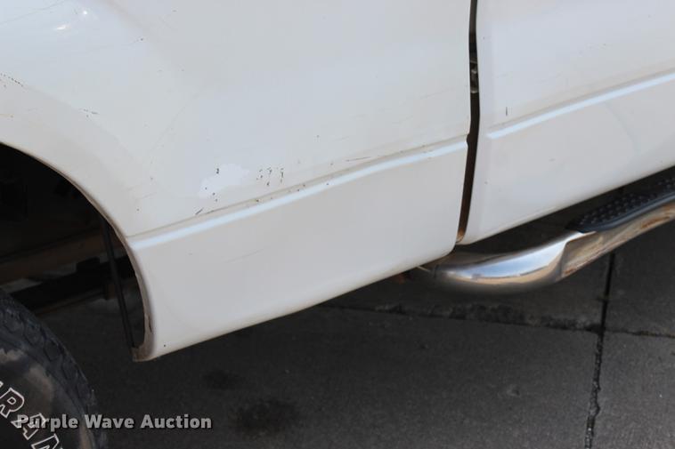 image for item BE9340 2010 Ford F150 XLT SuperCab pickup truck