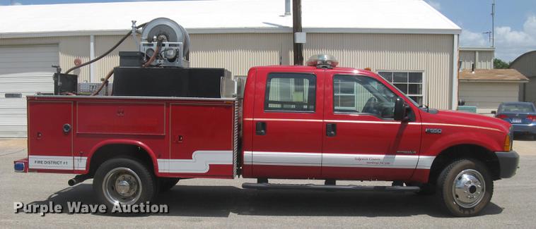 image for item BL9046 2000 Ford F550 Super Duty XL Crew Cab fire truck