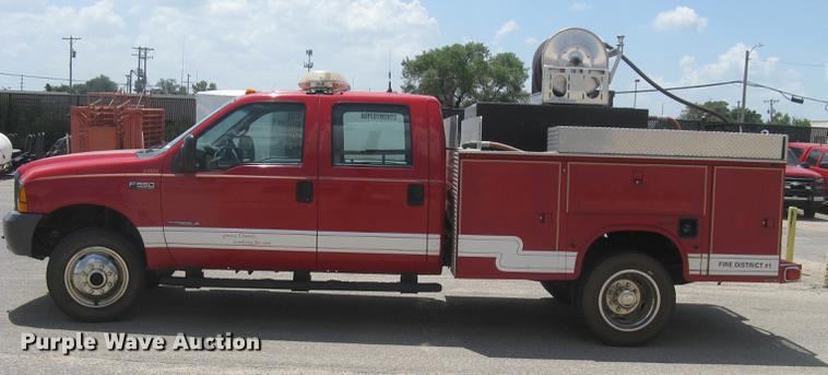 image for item BL9046 2000 Ford F550 Super Duty XL Crew Cab fire truck