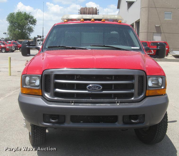 image for item BL9046 2000 Ford F550 Super Duty XL Crew Cab fire truck