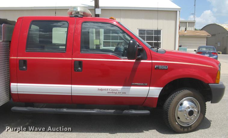image for item BL9046 2000 Ford F550 Super Duty XL Crew Cab fire truck