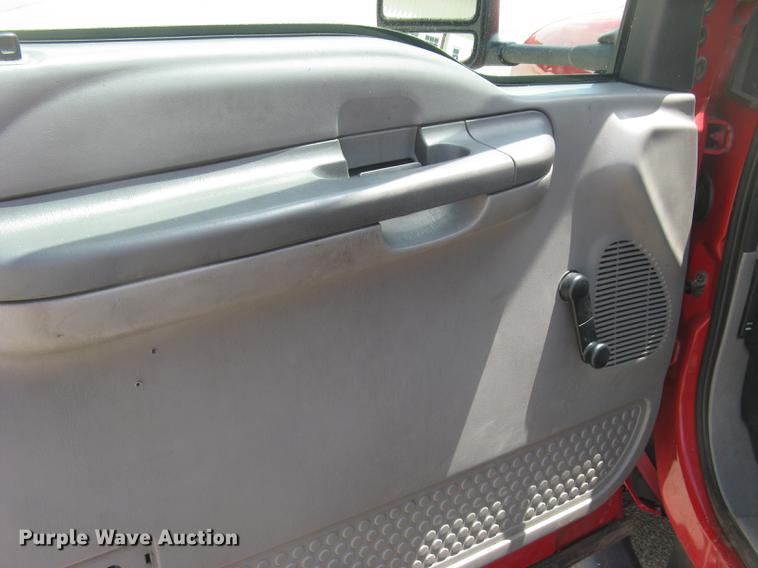 image for item BL9046 2000 Ford F550 Super Duty XL Crew Cab fire truck