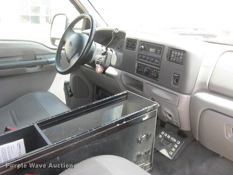 image for item BL9046 2000 Ford F550 Super Duty XL Crew Cab fire truck