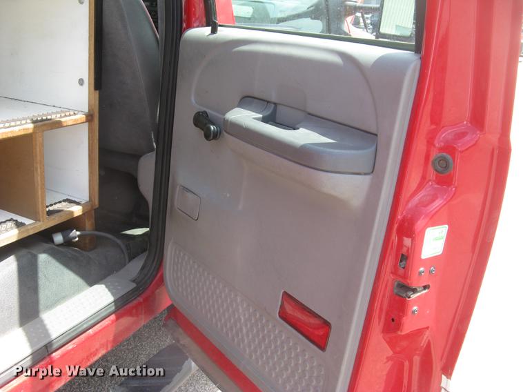 image for item BL9046 2000 Ford F550 Super Duty XL Crew Cab fire truck