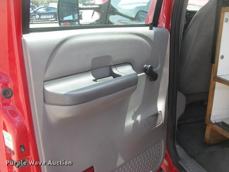 image for item BL9046 2000 Ford F550 Super Duty XL Crew Cab fire truck