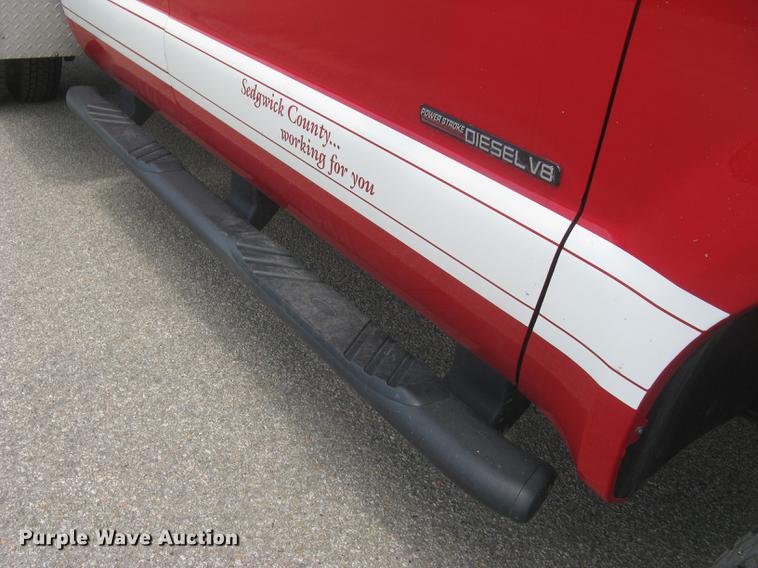 image for item BL9046 2000 Ford F550 Super Duty XL Crew Cab fire truck