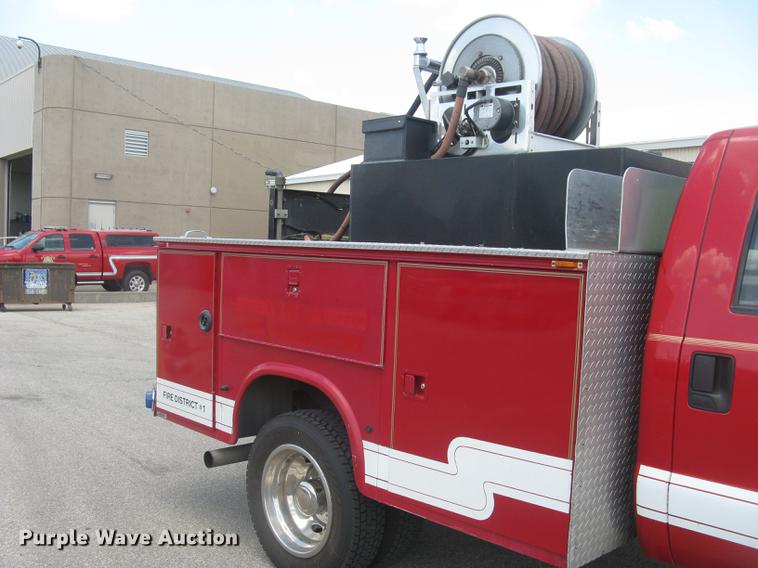 image for item BL9046 2000 Ford F550 Super Duty XL Crew Cab fire truck