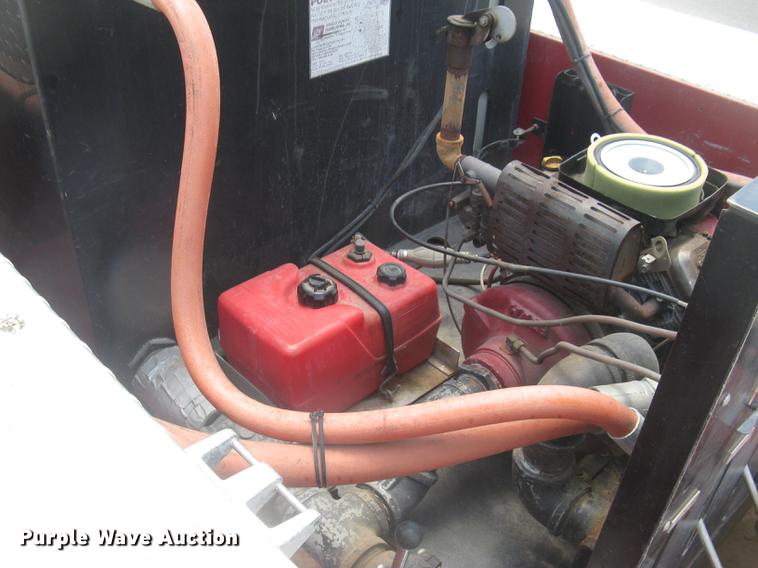 image for item BL9046 2000 Ford F550 Super Duty XL Crew Cab fire truck