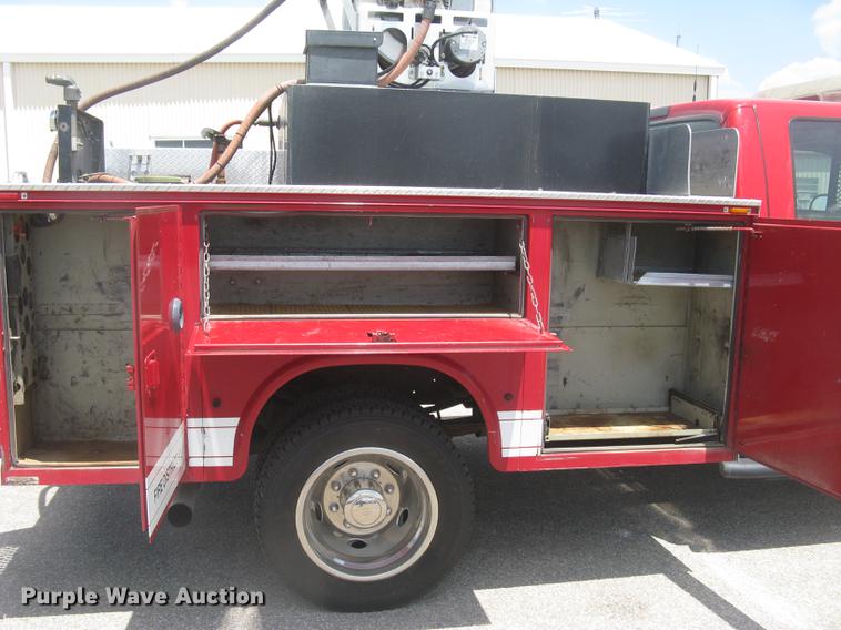 image for item BL9046 2000 Ford F550 Super Duty XL Crew Cab fire truck
