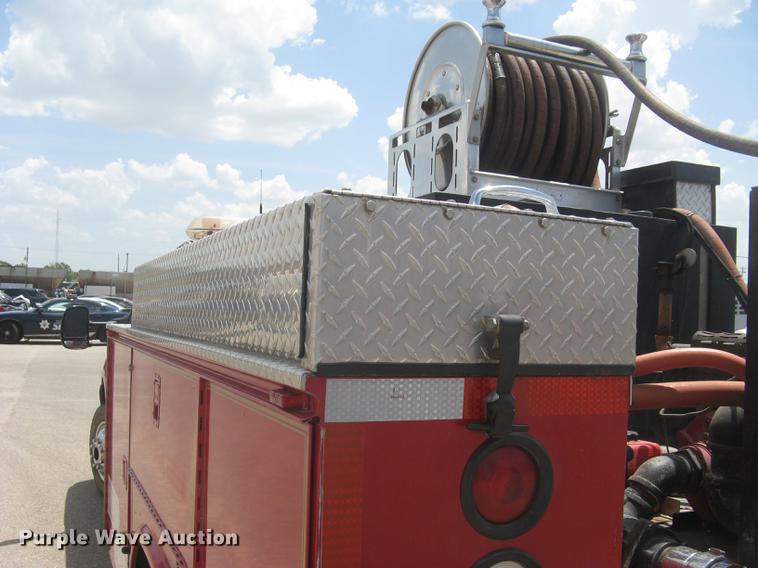 image for item BL9046 2000 Ford F550 Super Duty XL Crew Cab fire truck