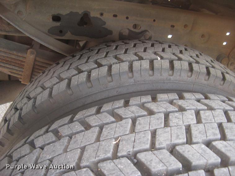 image for item BL9046 2000 Ford F550 Super Duty XL Crew Cab fire truck