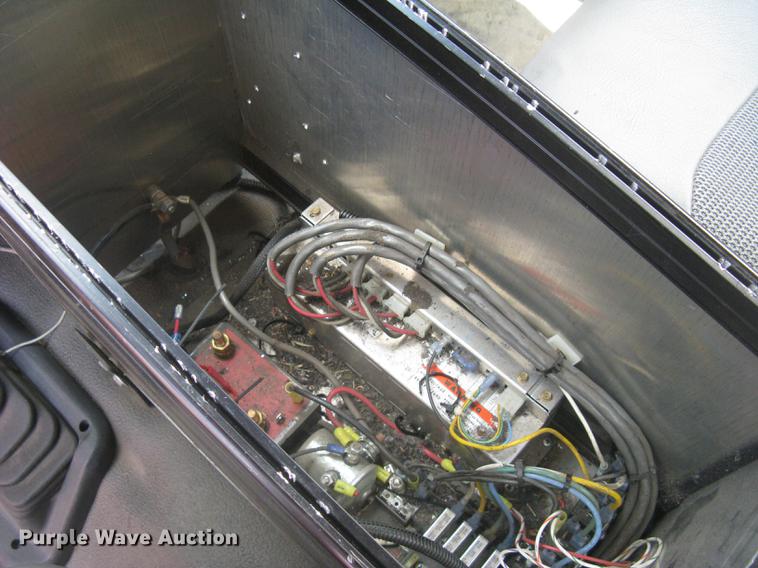 image for item BL9046 2000 Ford F550 Super Duty XL Crew Cab fire truck