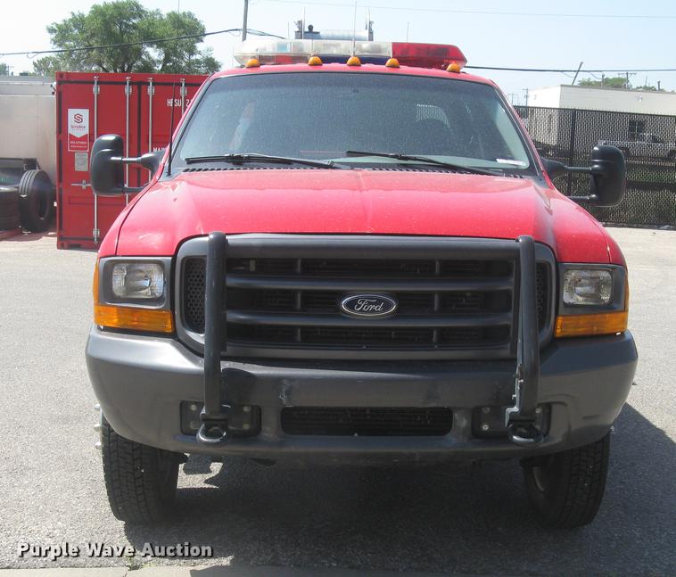 image for item BL9047 2000 Ford F550 Super Duty XL Crew Cab fire truck