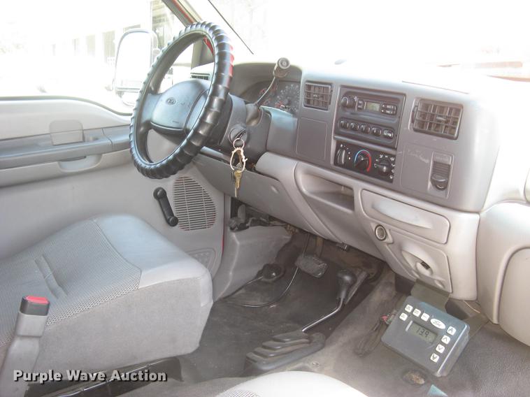 image for item BL9047 2000 Ford F550 Super Duty XL Crew Cab fire truck