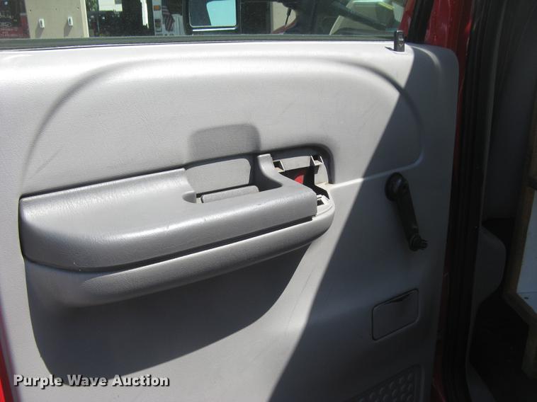 image for item BL9047 2000 Ford F550 Super Duty XL Crew Cab fire truck