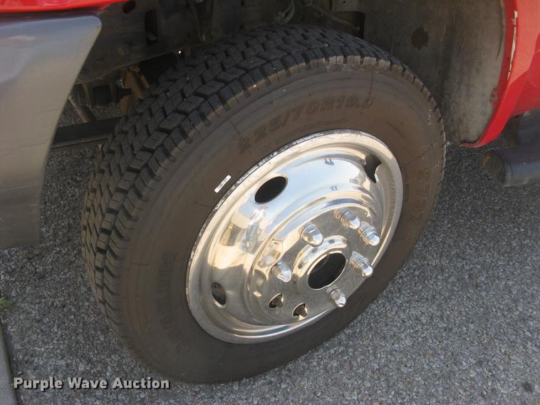 image for item BL9047 2000 Ford F550 Super Duty XL Crew Cab fire truck