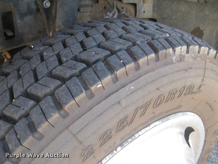 image for item BL9047 2000 Ford F550 Super Duty XL Crew Cab fire truck