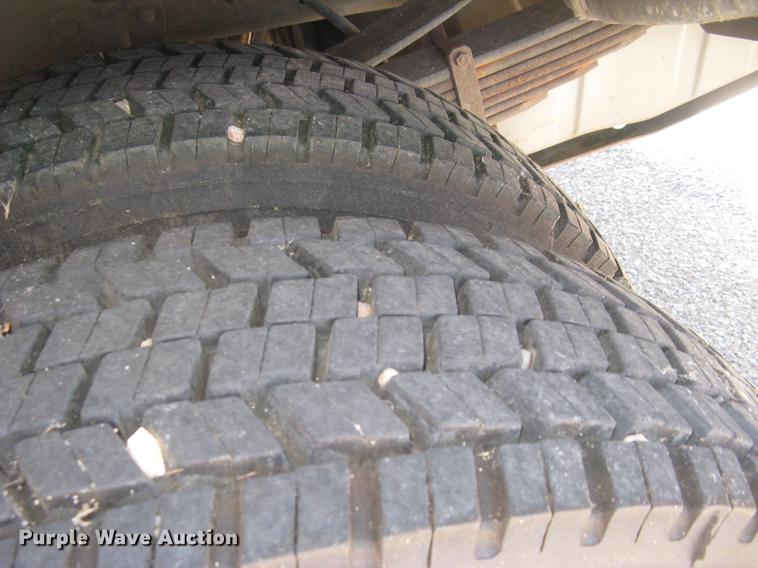 image for item BL9047 2000 Ford F550 Super Duty XL Crew Cab fire truck