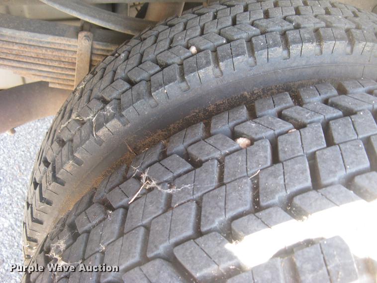 image for item BL9047 2000 Ford F550 Super Duty XL Crew Cab fire truck