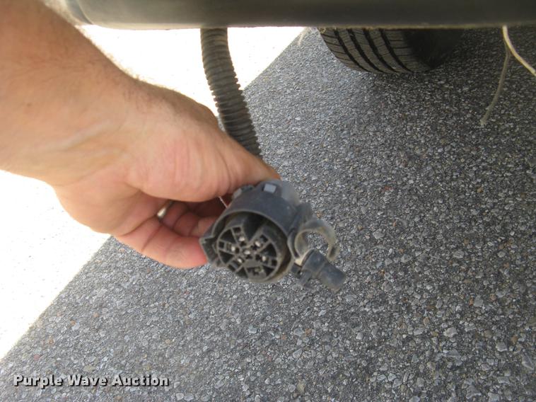 image for item BL9050 2004 Chevrolet Silverado 2500HD Crew Cab pickup truck