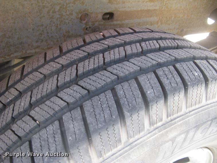 image for item BL9050 2004 Chevrolet Silverado 2500HD Crew Cab pickup truck