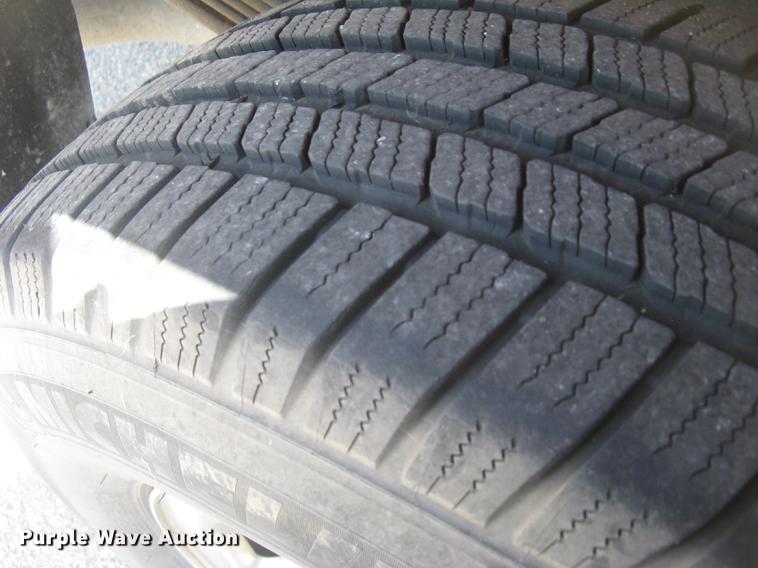 image for item BL9050 2004 Chevrolet Silverado 2500HD Crew Cab pickup truck