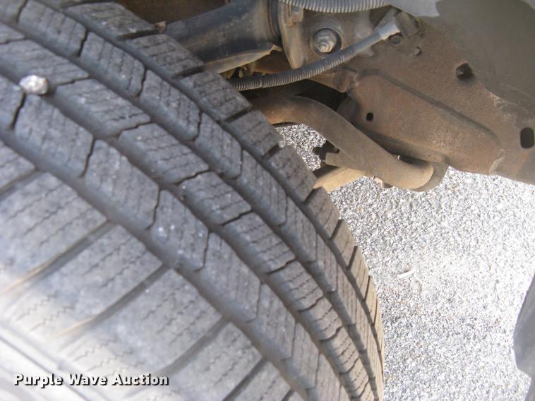 image for item BL9050 2004 Chevrolet Silverado 2500HD Crew Cab pickup truck