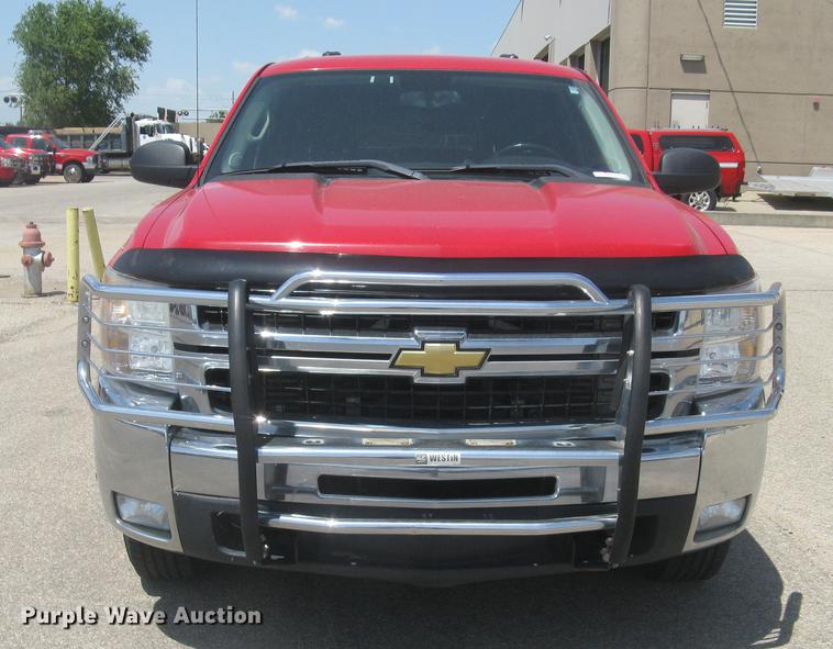 image for item BL9051 2007 Chevrolet Silverado 2500HD Crew Cab pickup truck