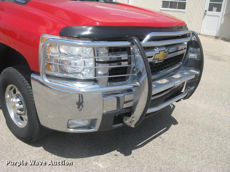 image for item BL9051 2007 Chevrolet Silverado 2500HD Crew Cab pickup truck