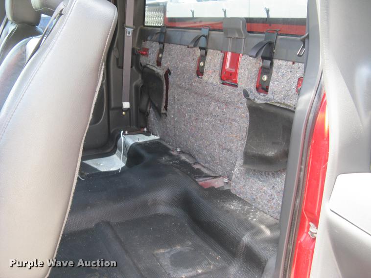 image for item BL9052 2006 Chevrolet Silverado 2500HD Ext. Cab utility bed pickup truck