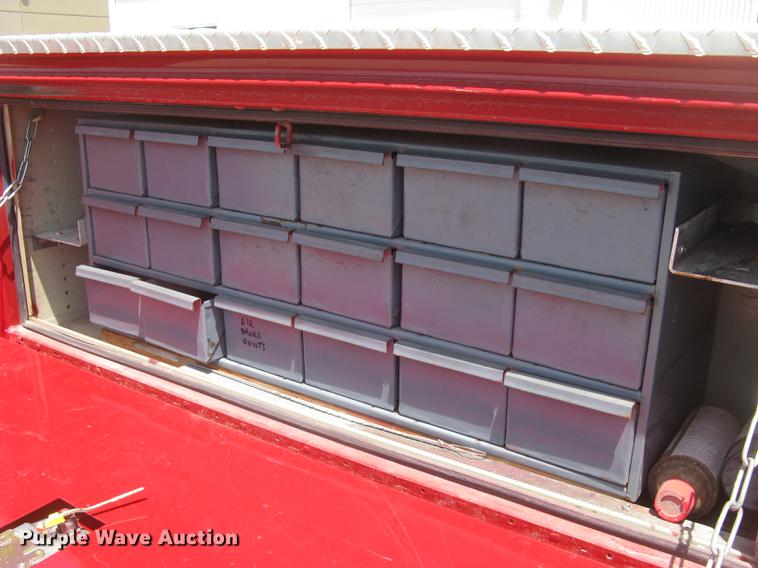 image for item BL9052 2006 Chevrolet Silverado 2500HD Ext. Cab utility bed pickup truck