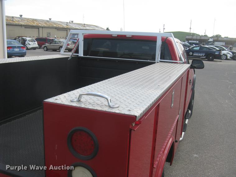 image for item BL9052 2006 Chevrolet Silverado 2500HD Ext. Cab utility bed pickup truck