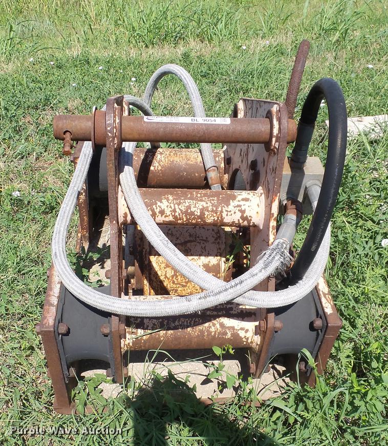 image for item BL9054 Stanley HS-6000 plate compactor