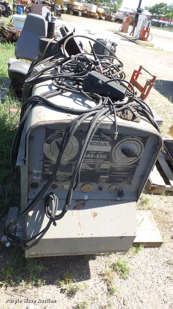 image for item BL9055 Lincoln SAE-350 arc welder