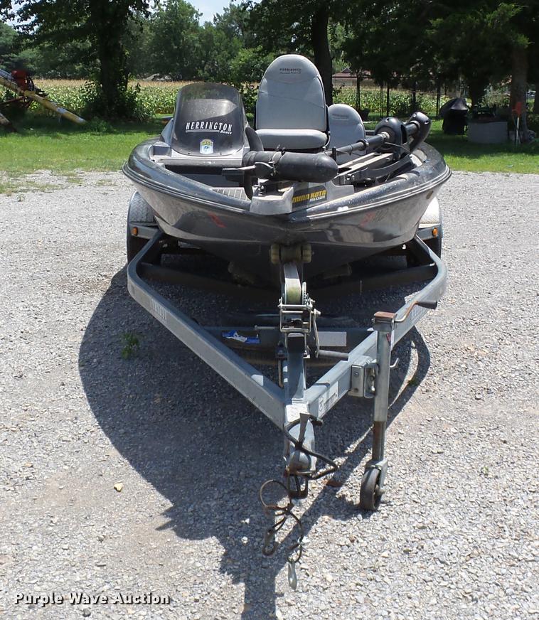 image for item DB7080 2003 Herrington King boat