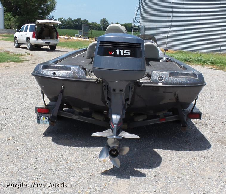 image for item DB7080 2003 Herrington King boat